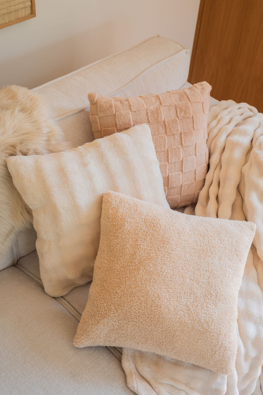 Tiseco - Coussin décoratif (rempli) WAVE - 45x45 cm, Ivoire - Lot de 2