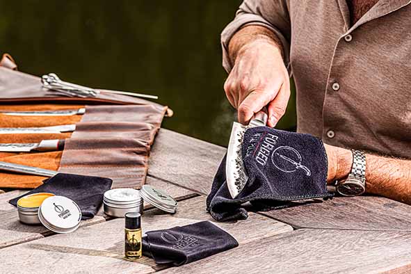 FORGED - ESSENTIALS ONDERHOUDSSET