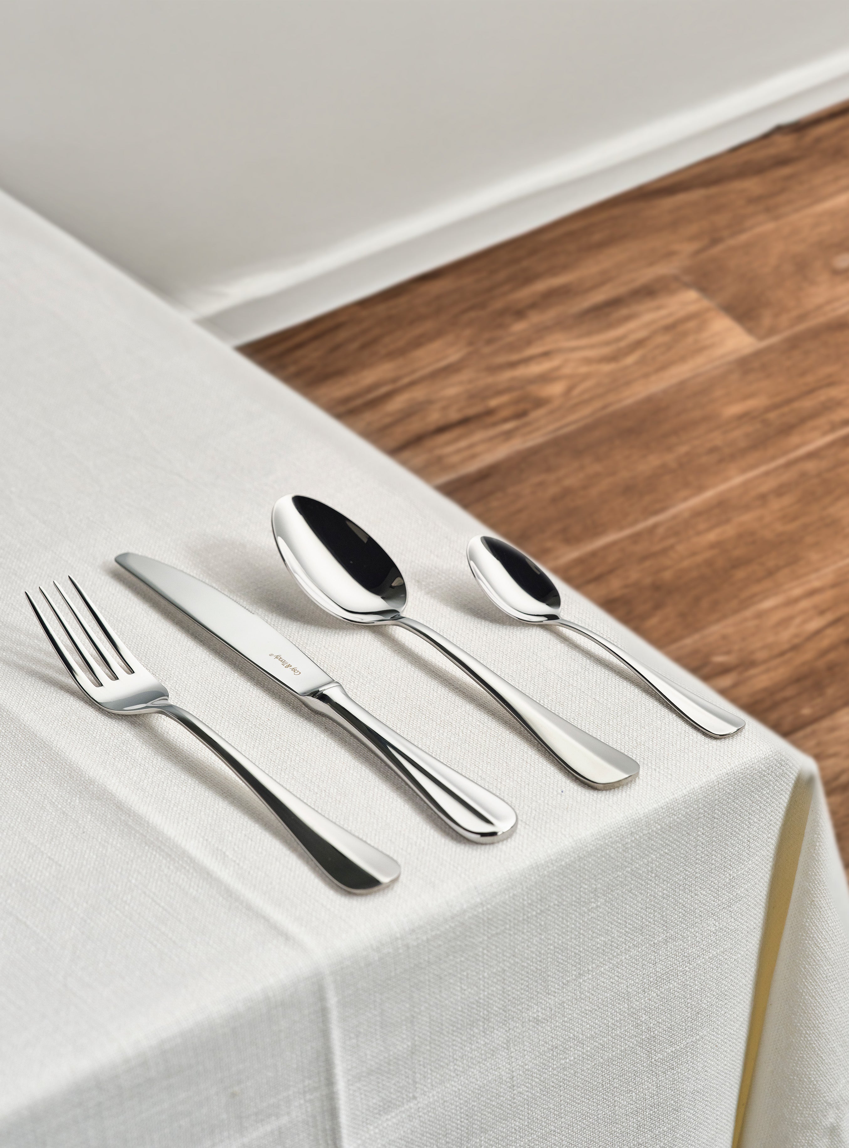 COSY&TRENDY - EVA BESTEKSET 24PCS MIRROR 18/0