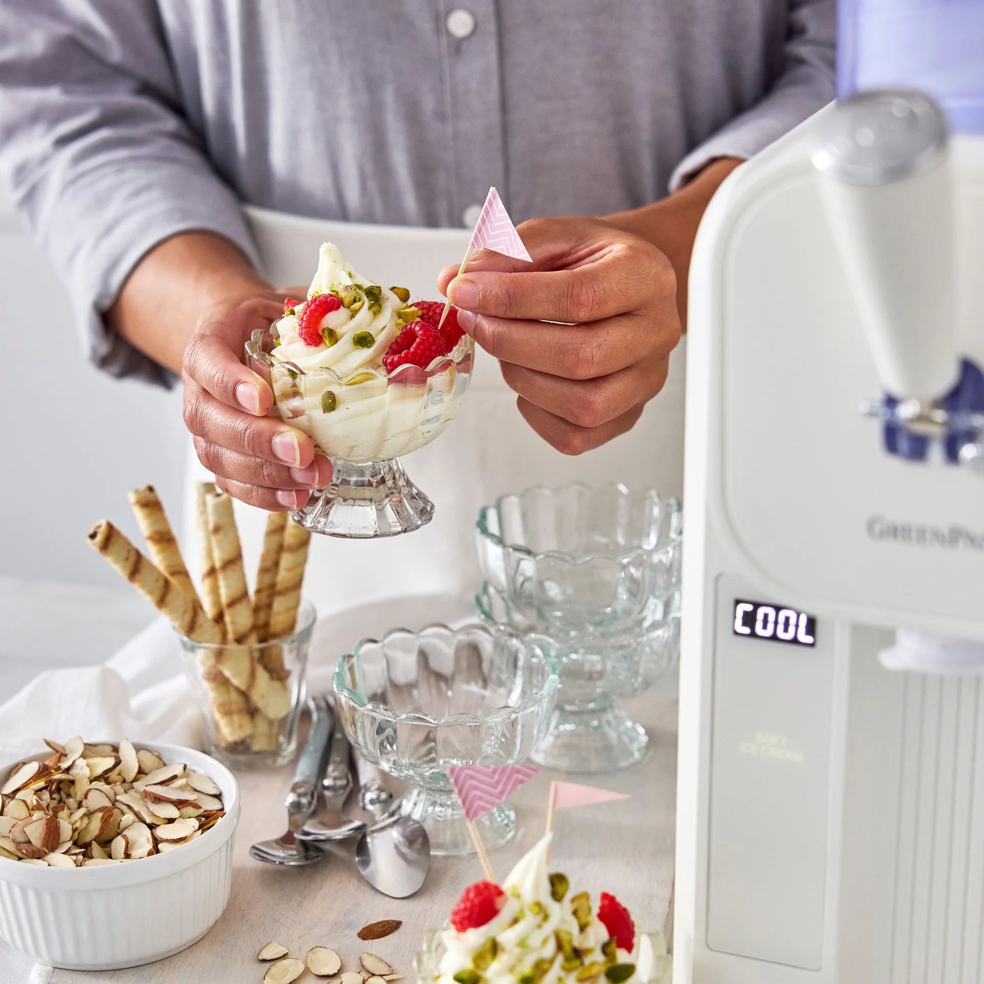 Greenpan Snelle Ijsmachine - Softijs & Slushies 1,87L - Cream + GRATIS RECEPTENBOEK